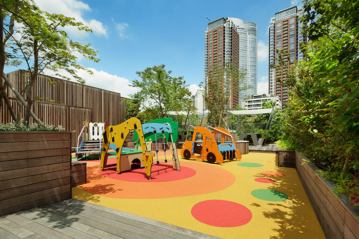 Spacious Rooftop Terrace